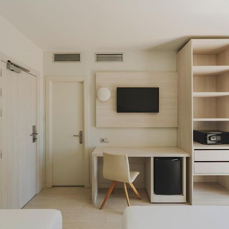 Hotel Mediterraneo Roses Dış mekan fotoğraf